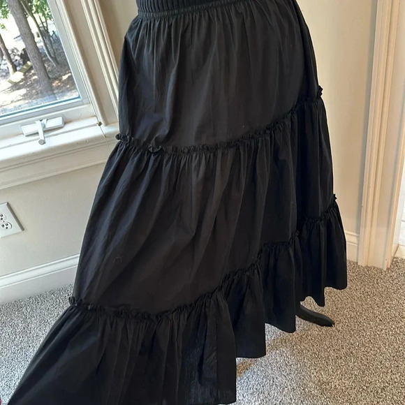 Evereve Arya Rib Knit V-neck Tank w/flowy, ruffle tier dress, Medium, Like new - Picture 7 of 9